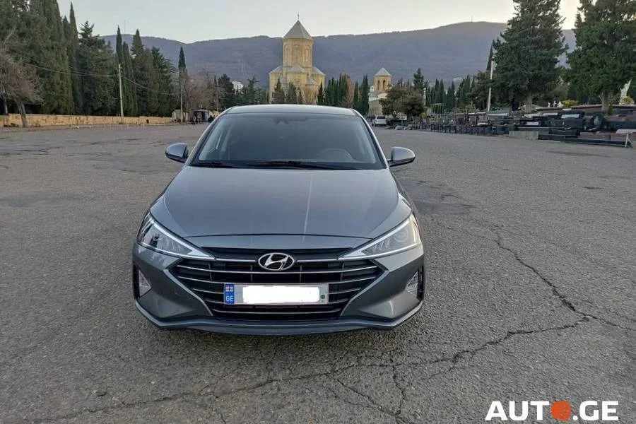 Hyundai Elantra