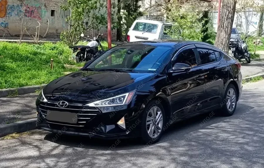 Hyundai Elantra