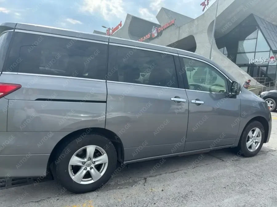Nissan Quest