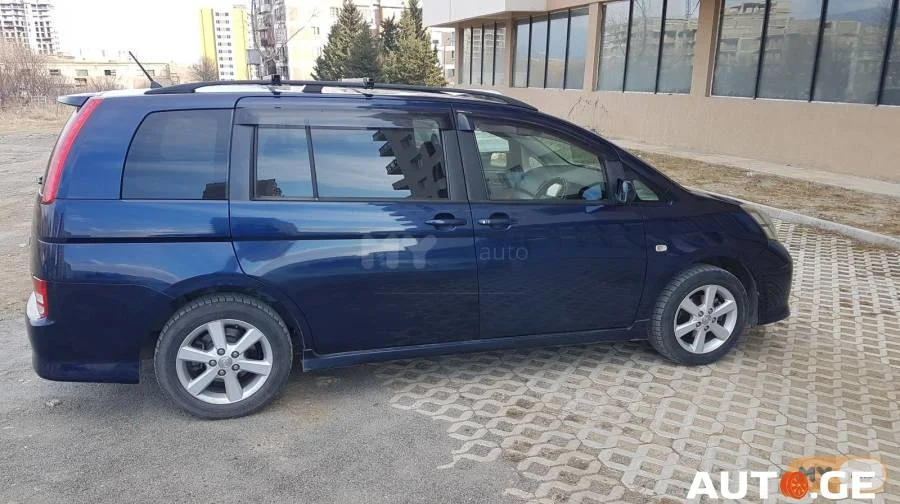 Toyota ISIS