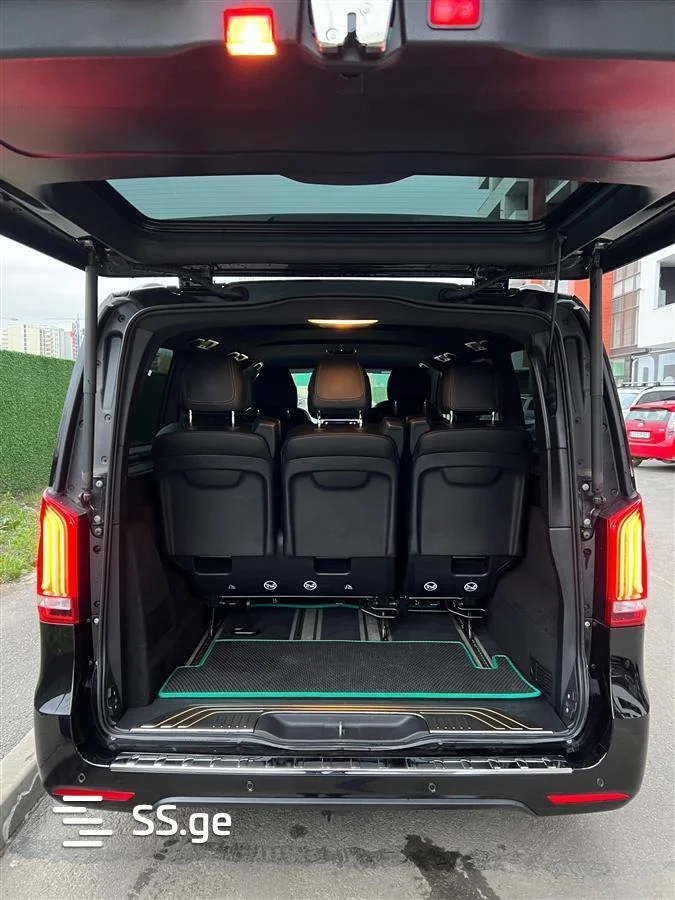 Mercedes-Benz V 220
