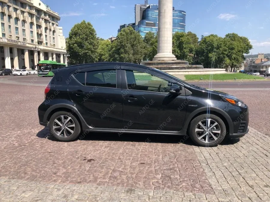 Toyota Prius C