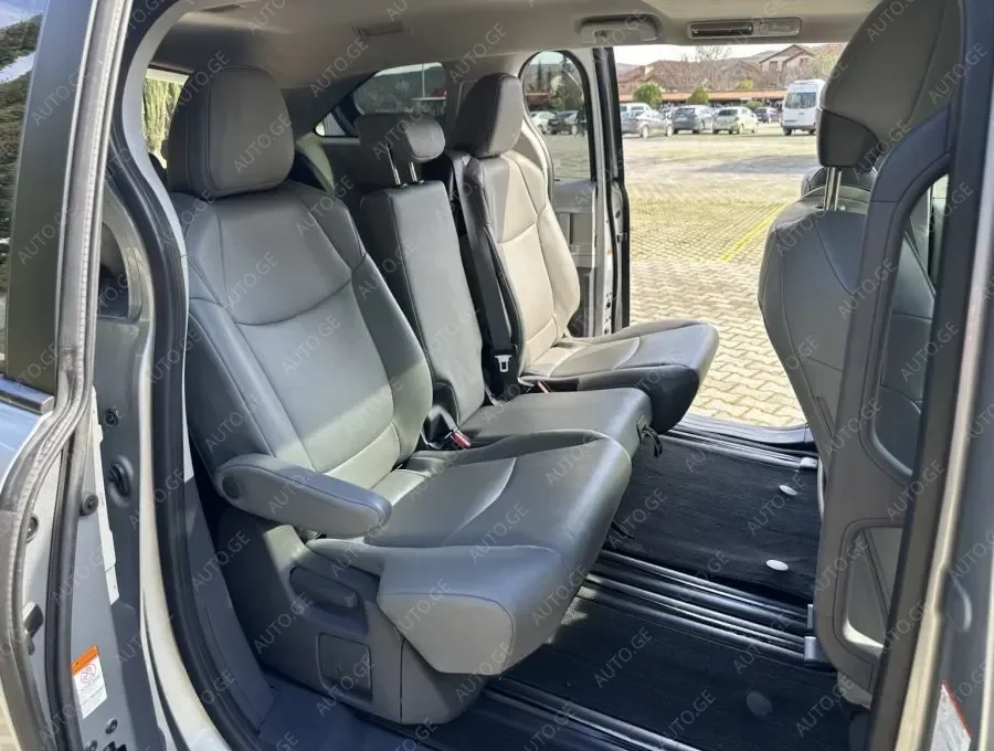 Toyota Sienna