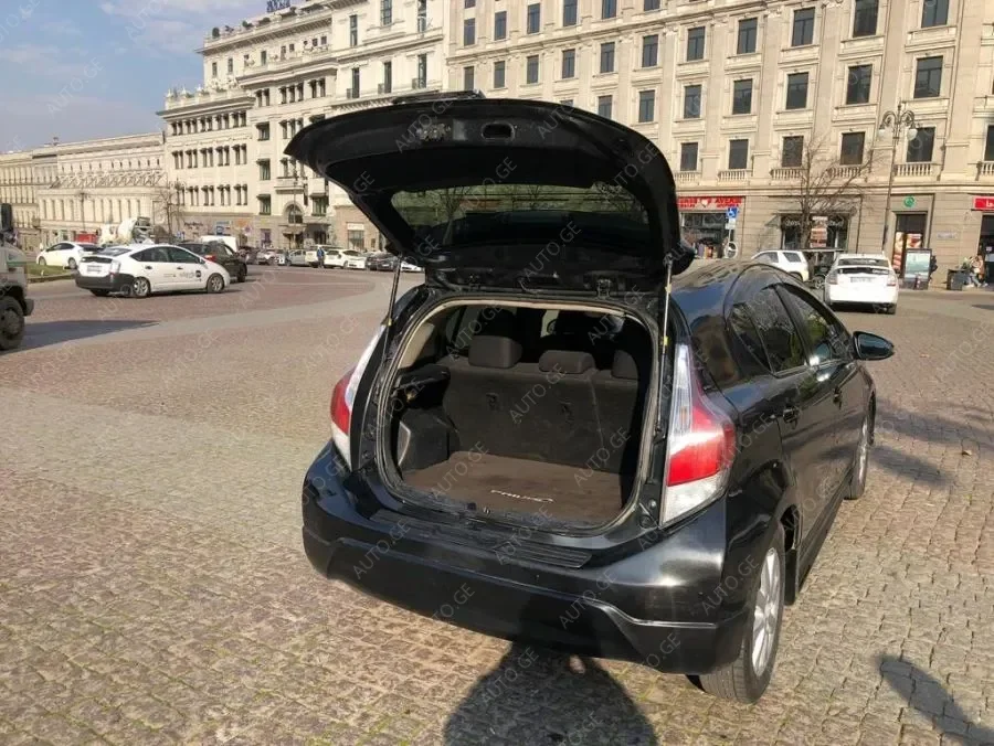 Toyota Prius C