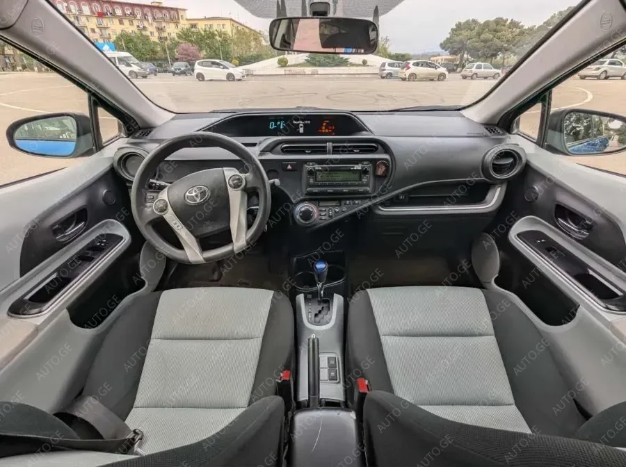 Toyota Prius C