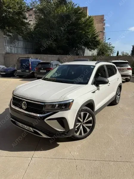 Volkswagen Taos