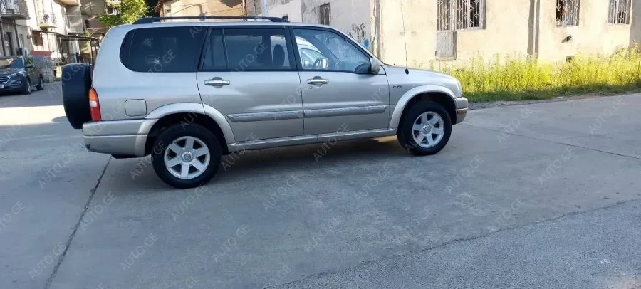 Suzuki XL-7