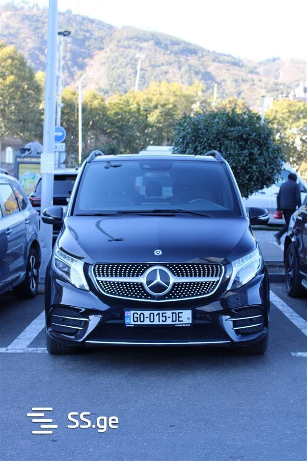 Mercedes-Benz V 220