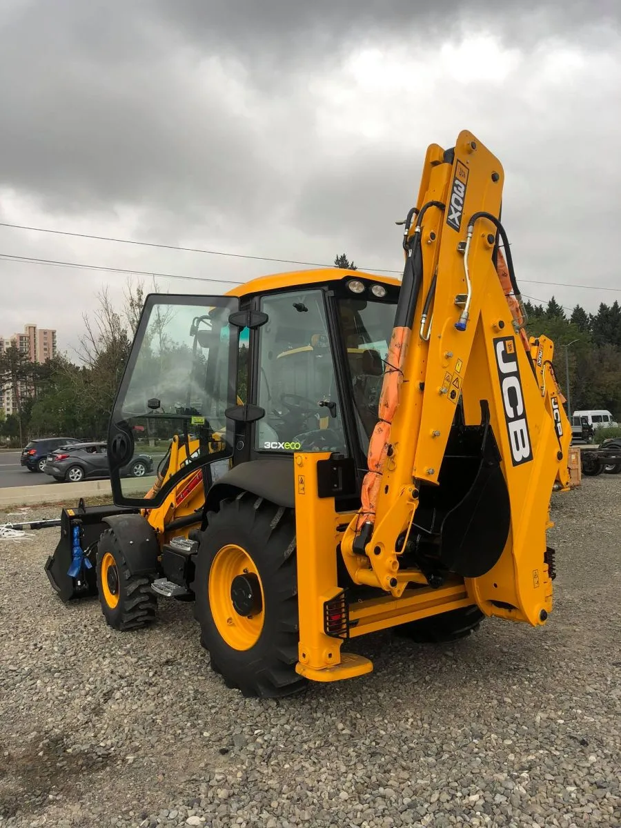 ქირავდება JCB 3CX ECO