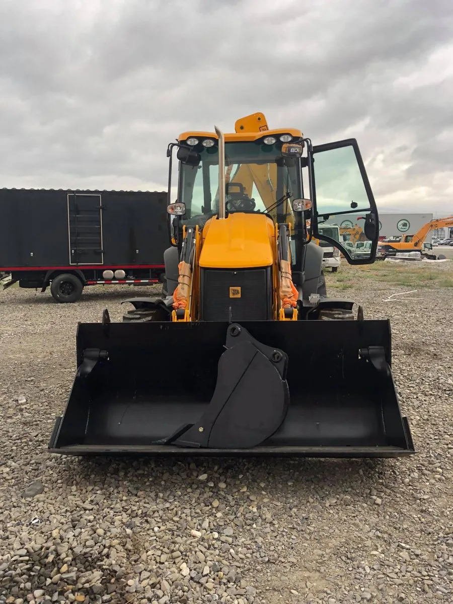 ქირავდება JCB 3 CXECO