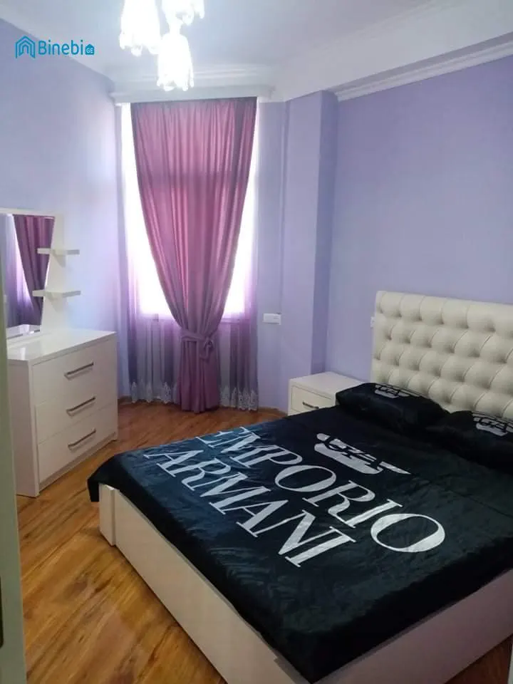 ქირავდება დღიურად 2 ოთახიანი ბინა