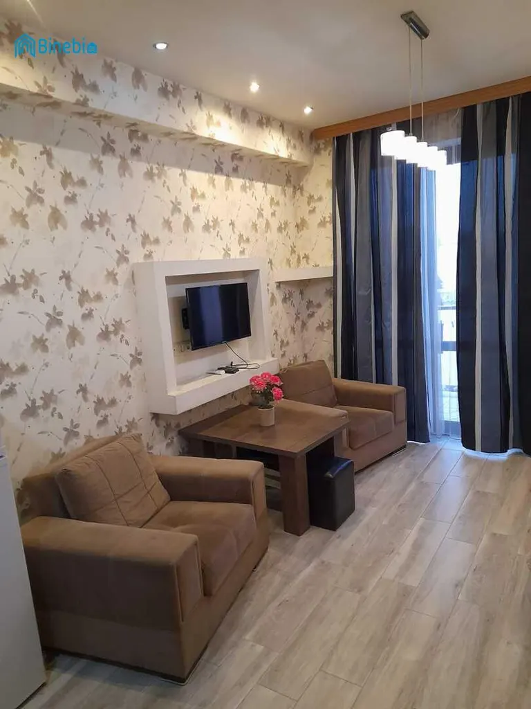 ქირავდება დღიურად 2 ოთახიანი ბინა