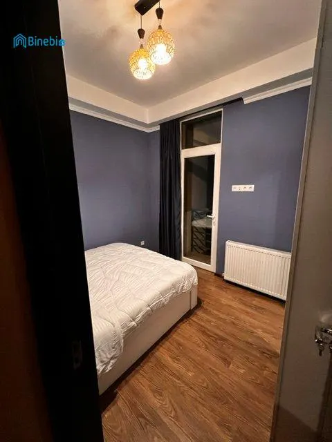 ქირავდება 2 ოთახიანი ბინა