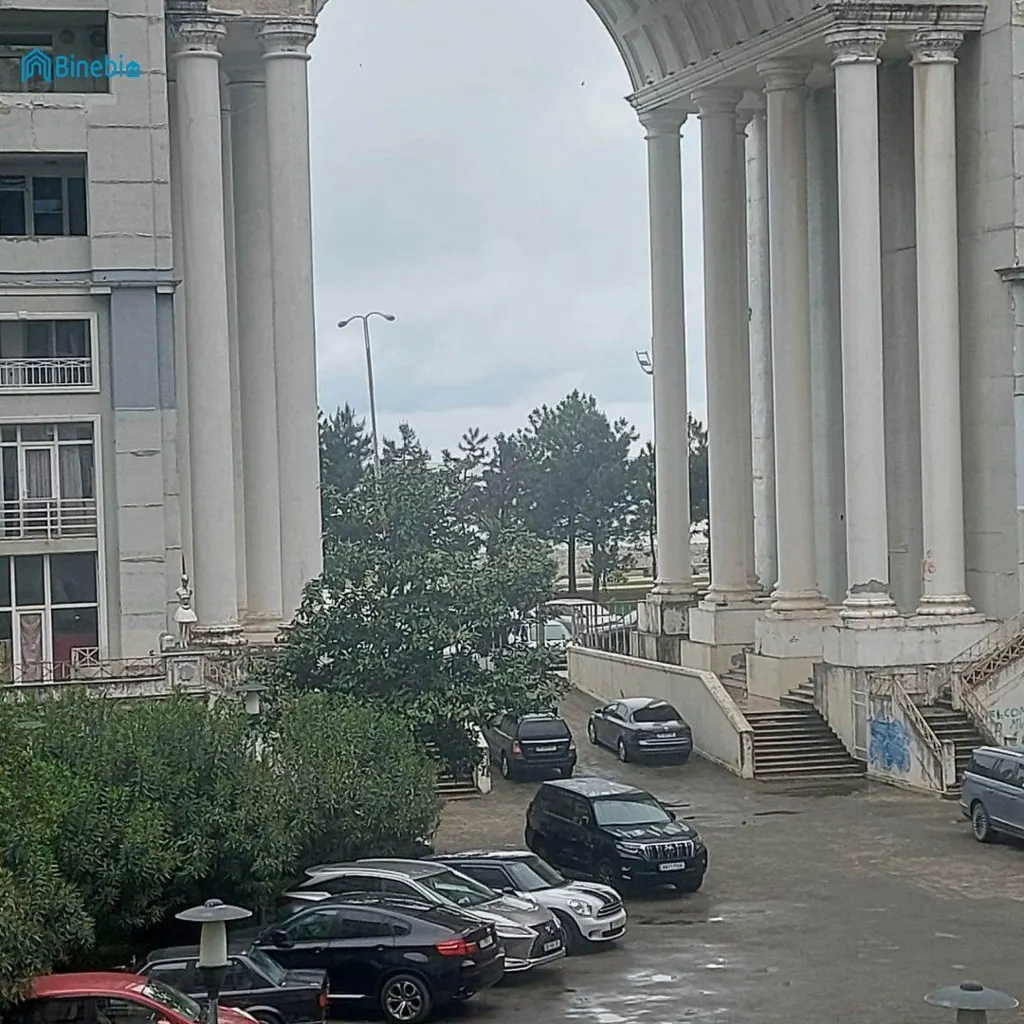 ქირავდება დღიურად 2 ოთახიანი ბინა