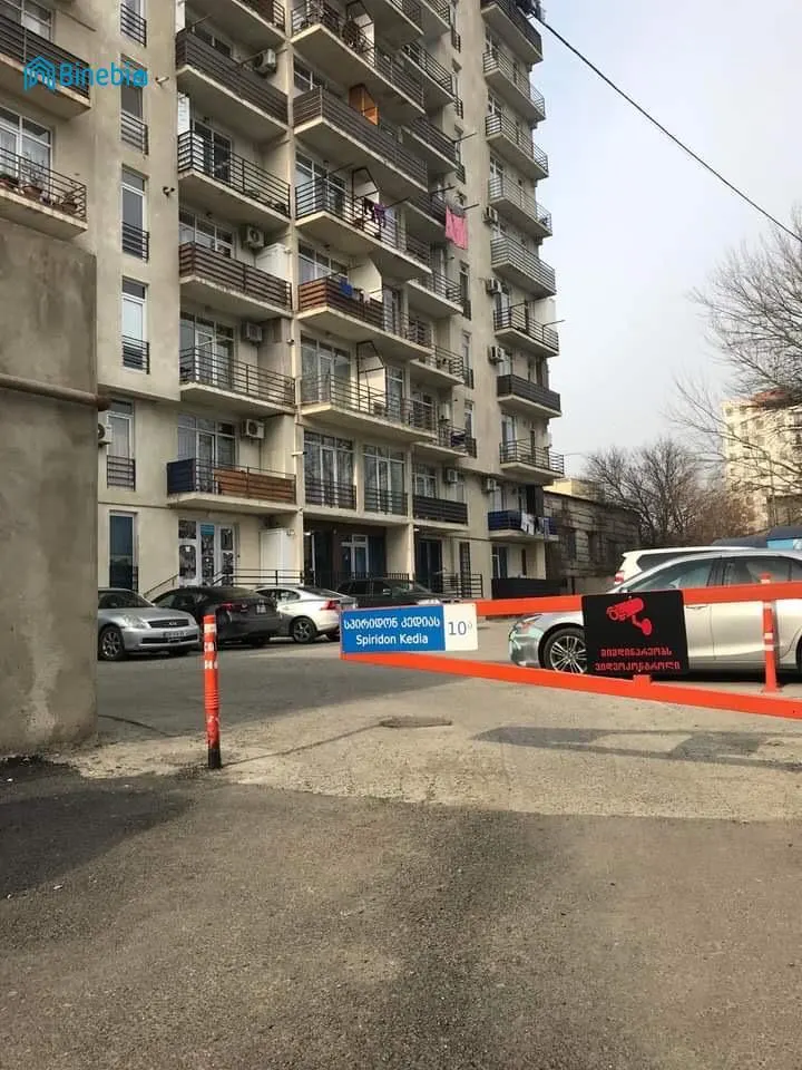 ქირავდება დღიურად 3 ოთახიანი ბინა