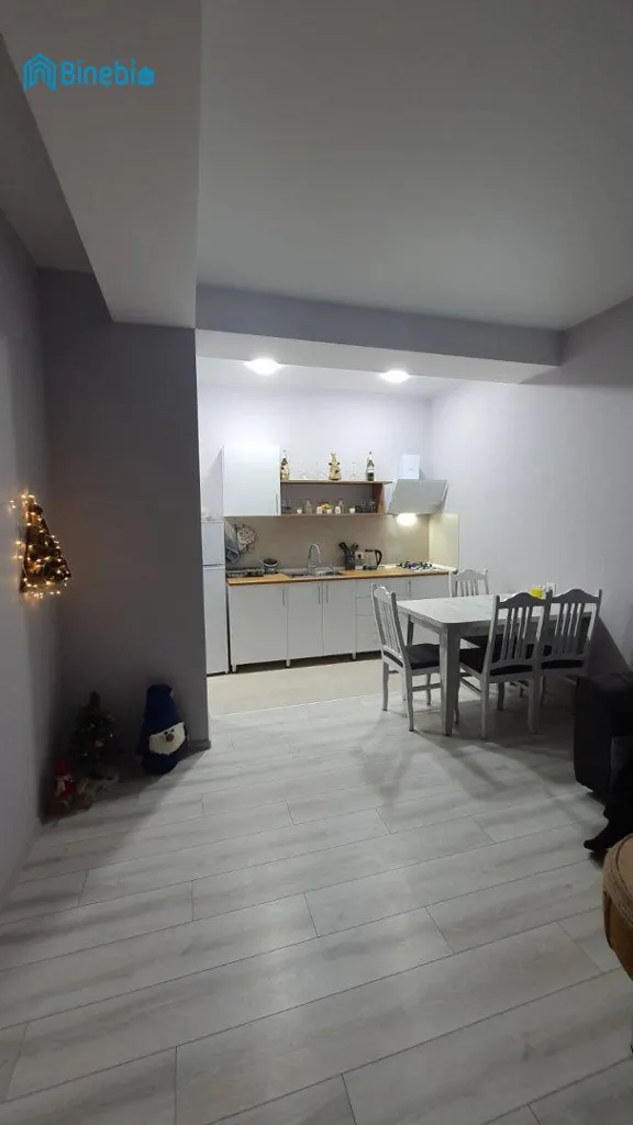 ქირავდება 2 ოთახიანი ბინა