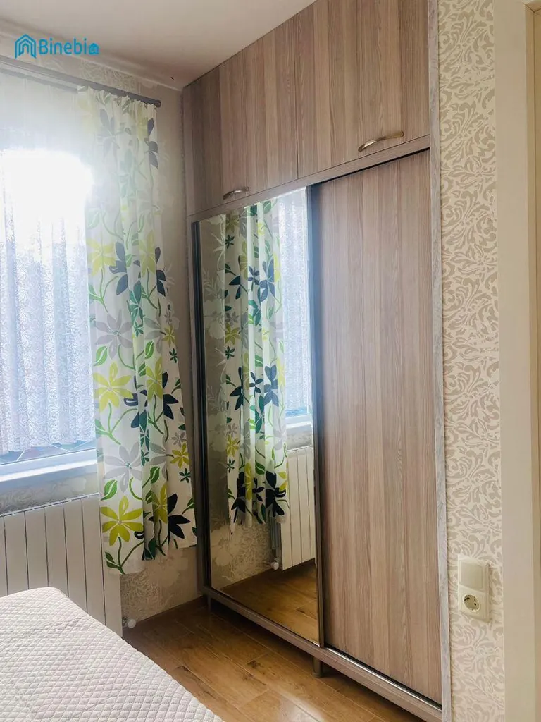 ქირავდება დღიურად 2 ოთახიანი ბინა