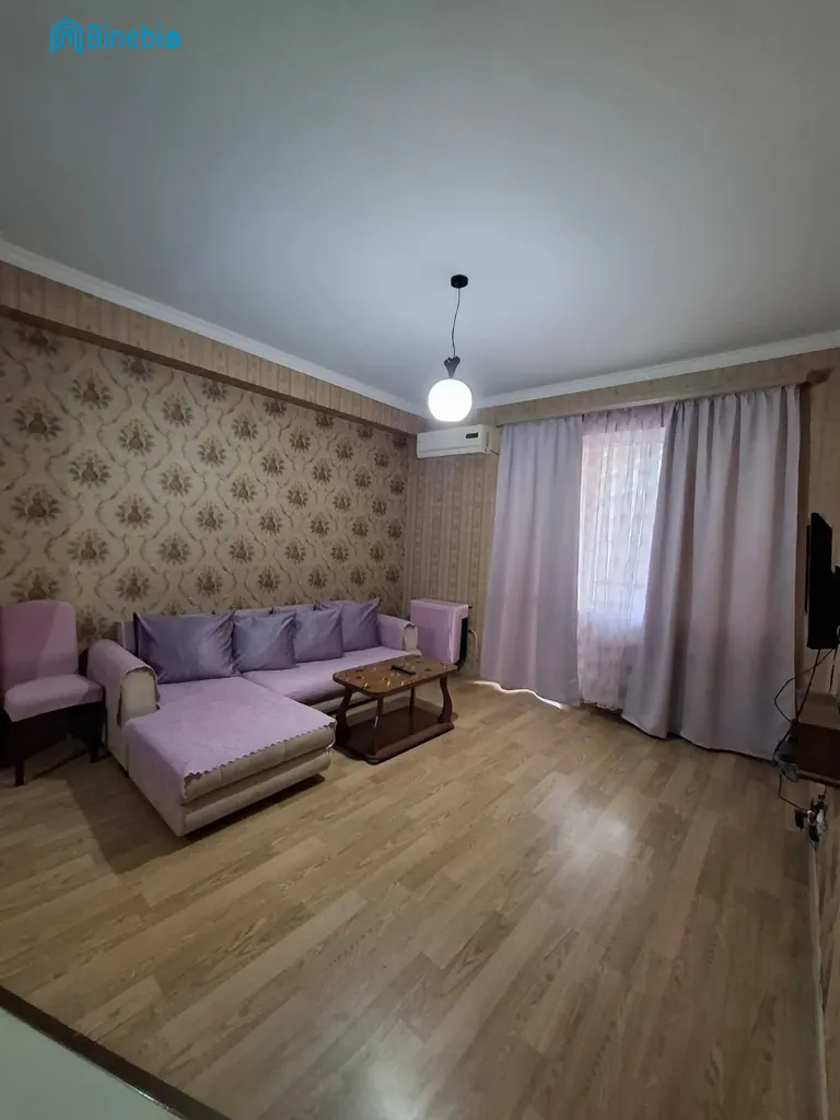 ქირავდება დღიურად 2 ოთახიანი ბინა