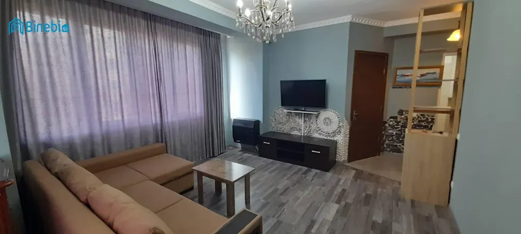 ქირავდება 2 ოთახიანი ბინა