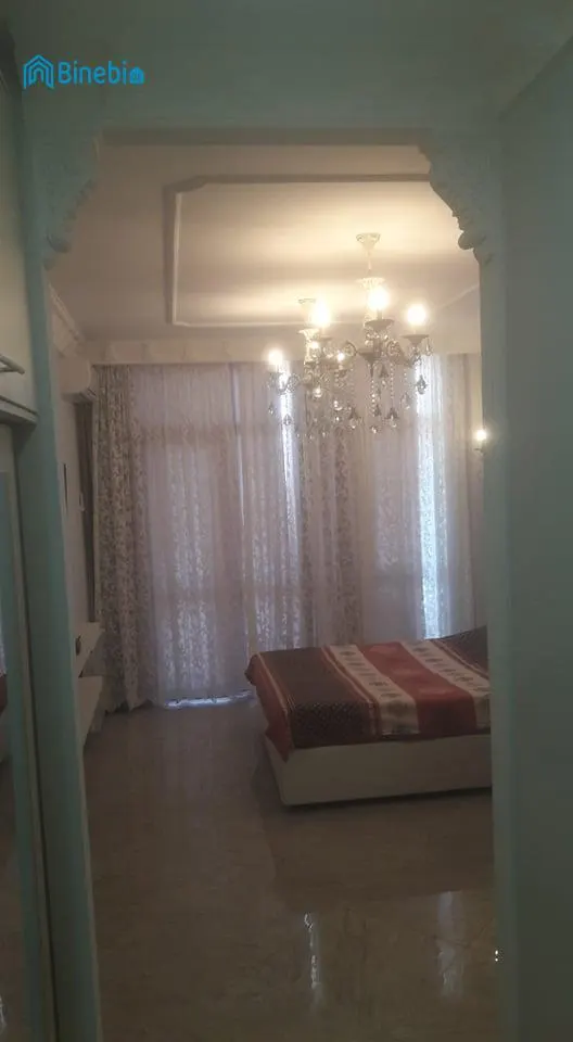 ქირავდება დღიურად 1 ოთახიანი ბინა