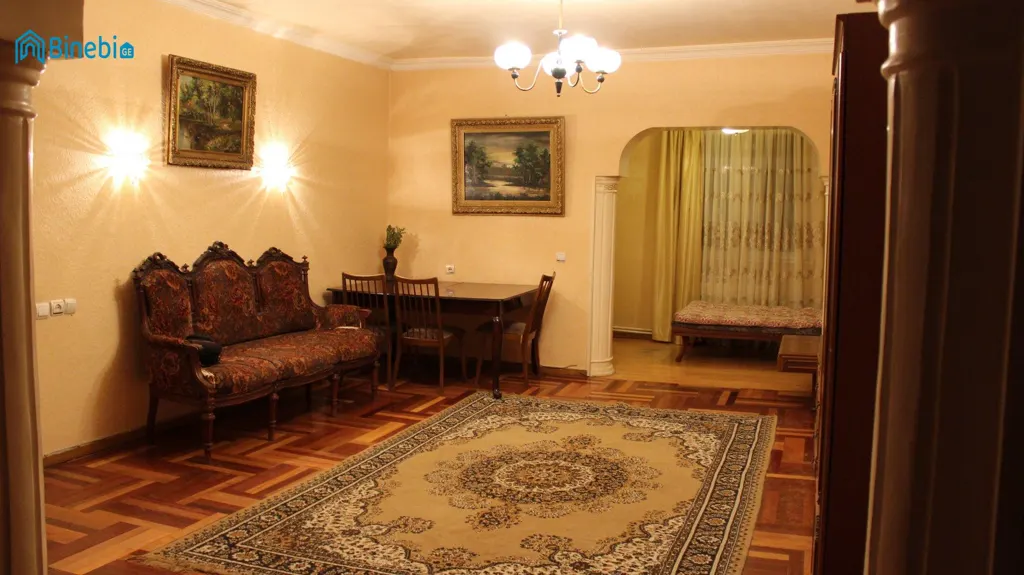 ქირავდება 5 ოთახიანი ბინა