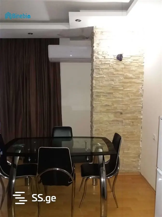 ქირავდება დღიურად 2 ოთახიანი ბინა