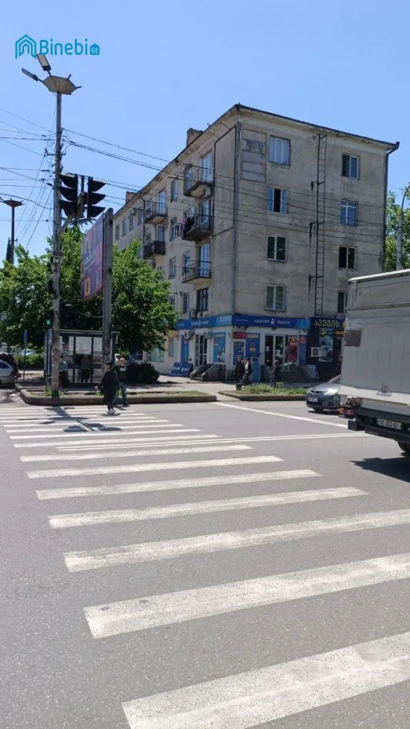 ქირავდება დღიურად 1 ოთახიანი ბინა