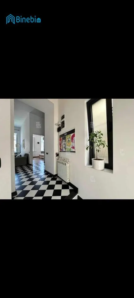 ქირავდება დღიურად 2 ოთახიანი ბინა