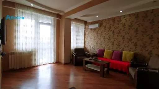 ქირავდება დღიურად 2 ოთახიანი ბინა