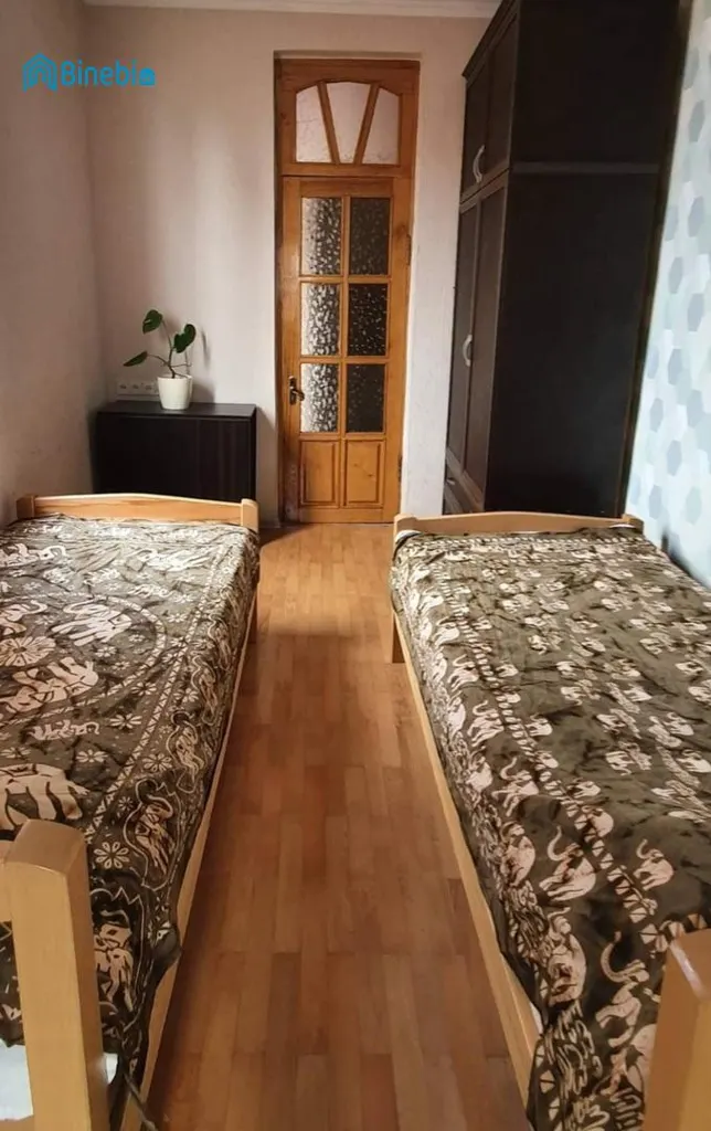 ქირავდება დღიურად 1 ოთახიანი ბინა