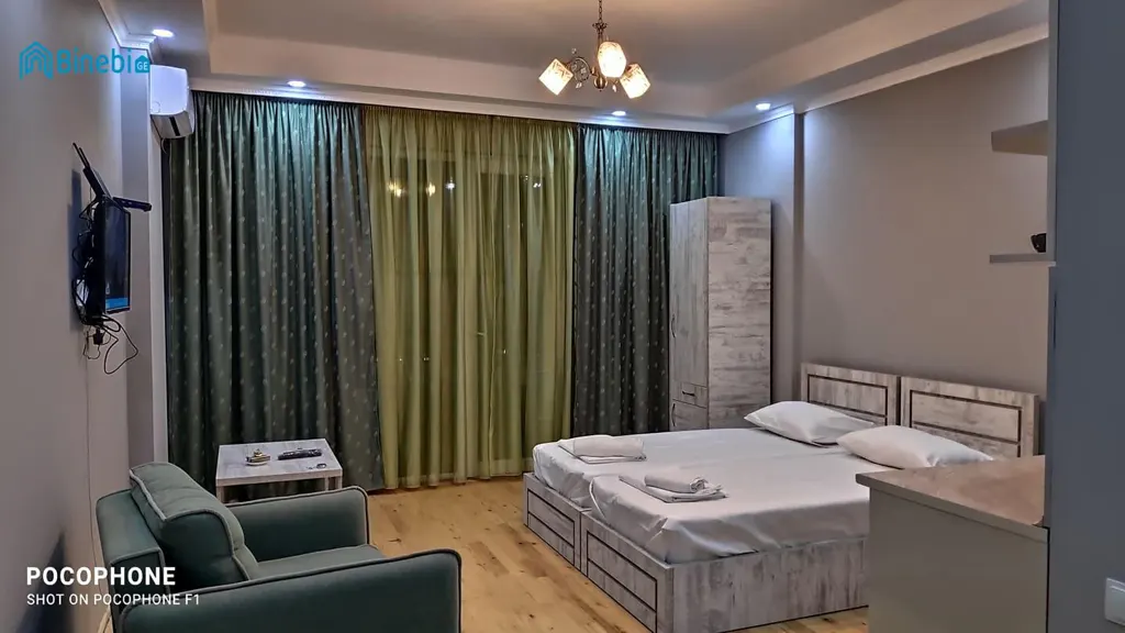ქირავდება დღიურად 1 ოთახიანი ბინა