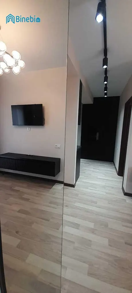 ქირავდება დღიურად 3 ოთახიანი ბინა