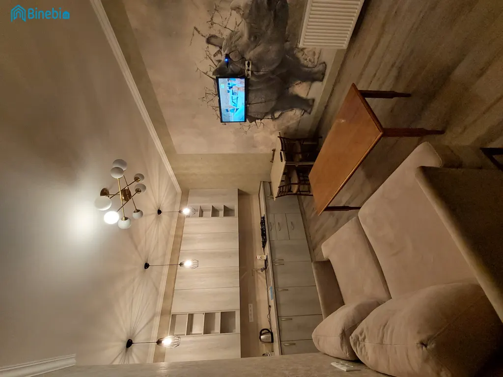 ქირავდება დღიურად 2 ოთახიანი ბინა