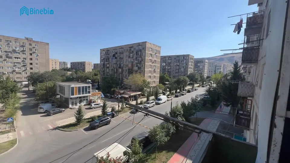 ქირავდება დღიურად 3 ოთახიანი ბინა