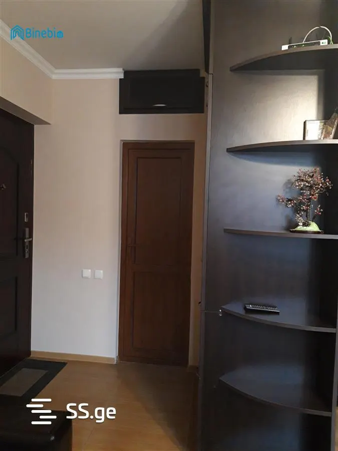 ქირავდება დღიურად 3 ოთახიანი ბინა