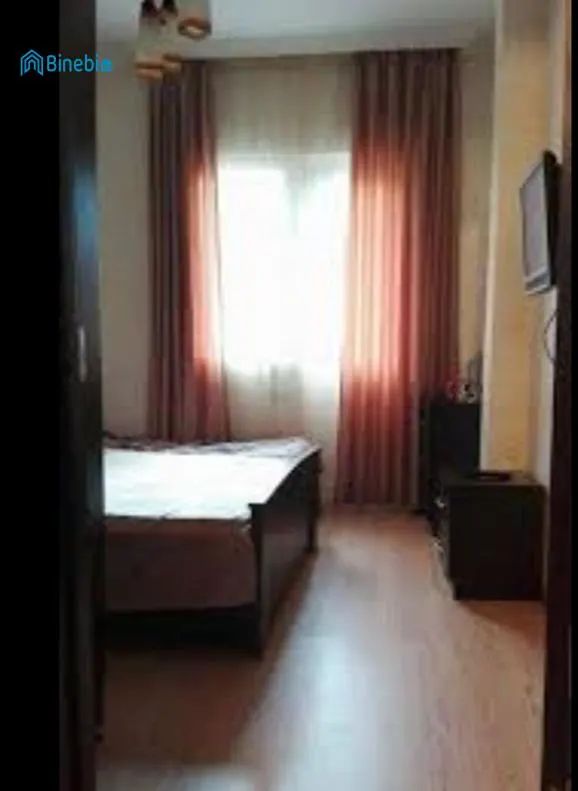 ქირავდება დღიურად 3 ოთახიანი ბინა