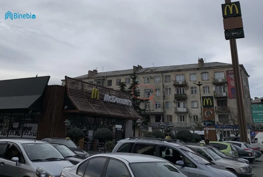 ქირავდება დღიურად 1 ოთახიანი ბინა
