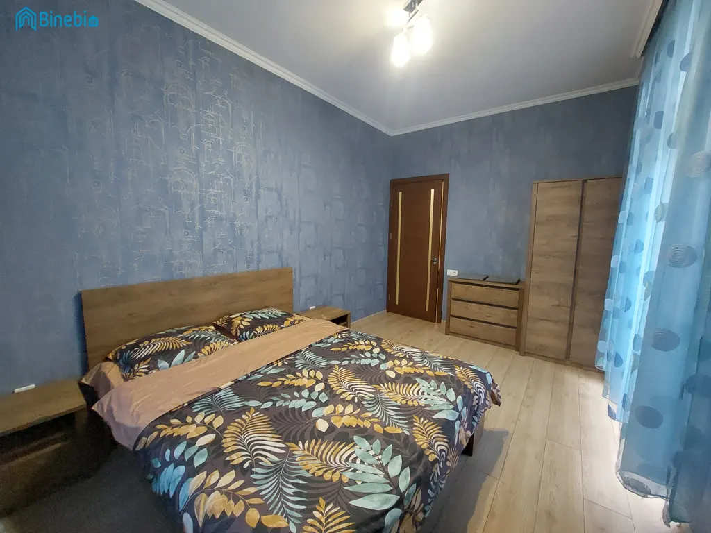 ქირავდება დღიურად 3 ოთახიანი ბინა