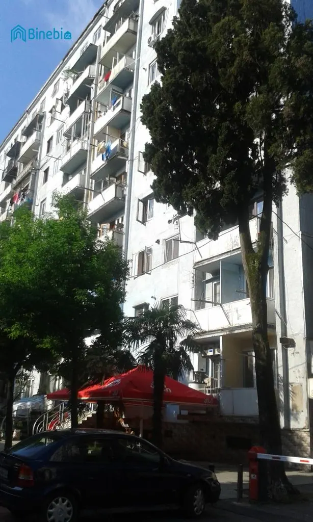 ქირავდება დღიურად 2 ოთახიანი ბინა