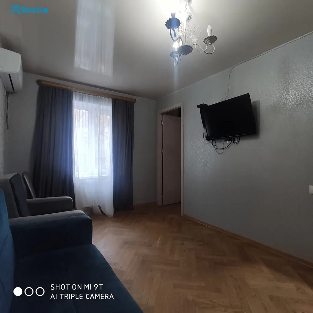 ქირავდება დღიურად 2 ოთახიანი ბინა