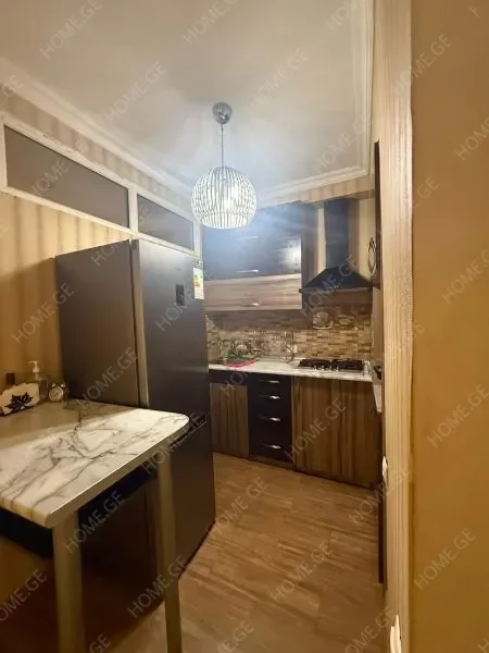 ქირავდება ბინა, 2 ოთახიანი, ძველი აშენებული, თბილისი, საბურთალო