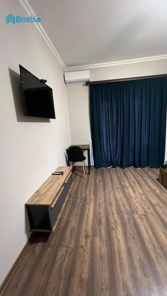 ქირავდება დღიურად 1 ოთახიანი ბინა