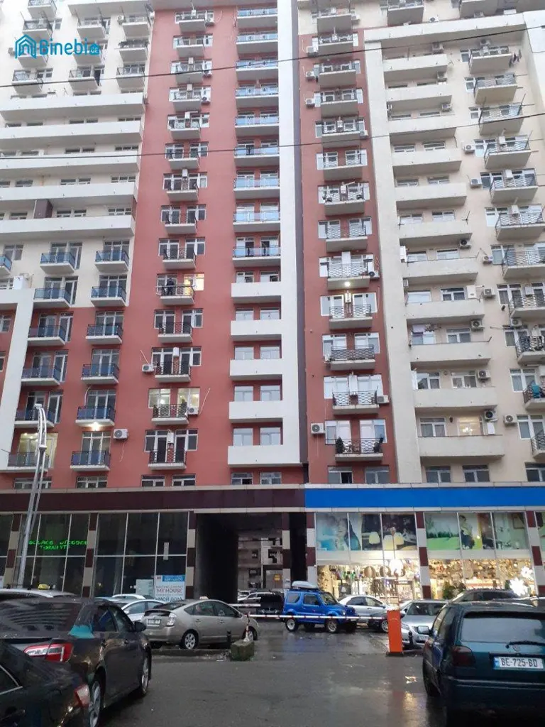 ქირავდება დღიურად 2 ოთახიანი ბინა