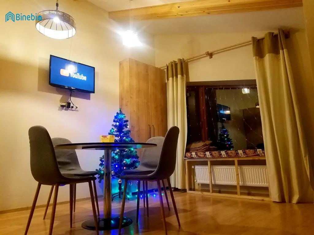 ქირავდება დღიურად 3 ოთახიანი ბინა