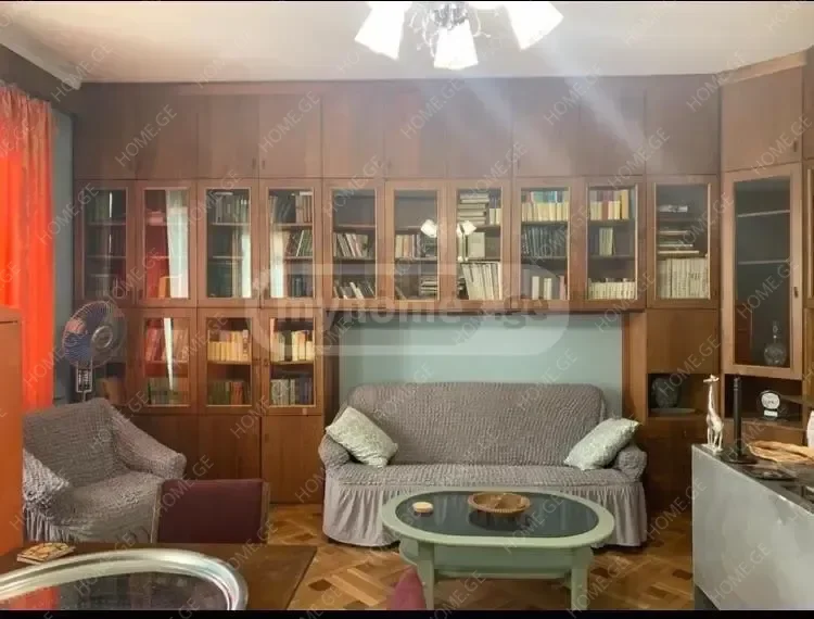 ქირავდება ბინა, 2 ოთახიანი, ძველი აშენებული, თბილისი, ვაკე