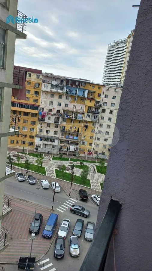 ქირავდება დღიურად 3 ოთახიანი ბინა