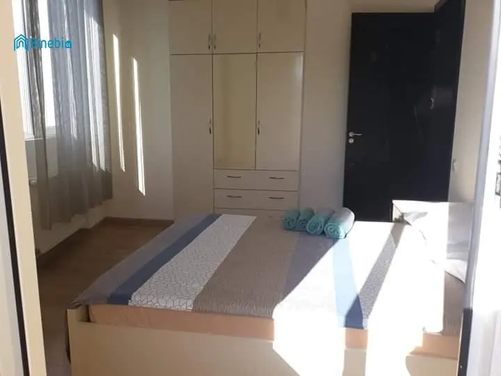 ქირავდება დღიურად 2 ოთახიანი ბინა