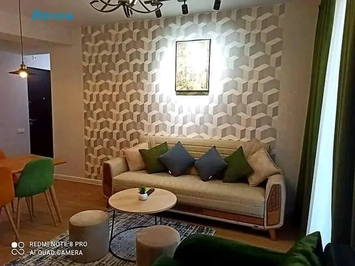 ქირავდება დღიურად 2 ოთახიანი ბინა