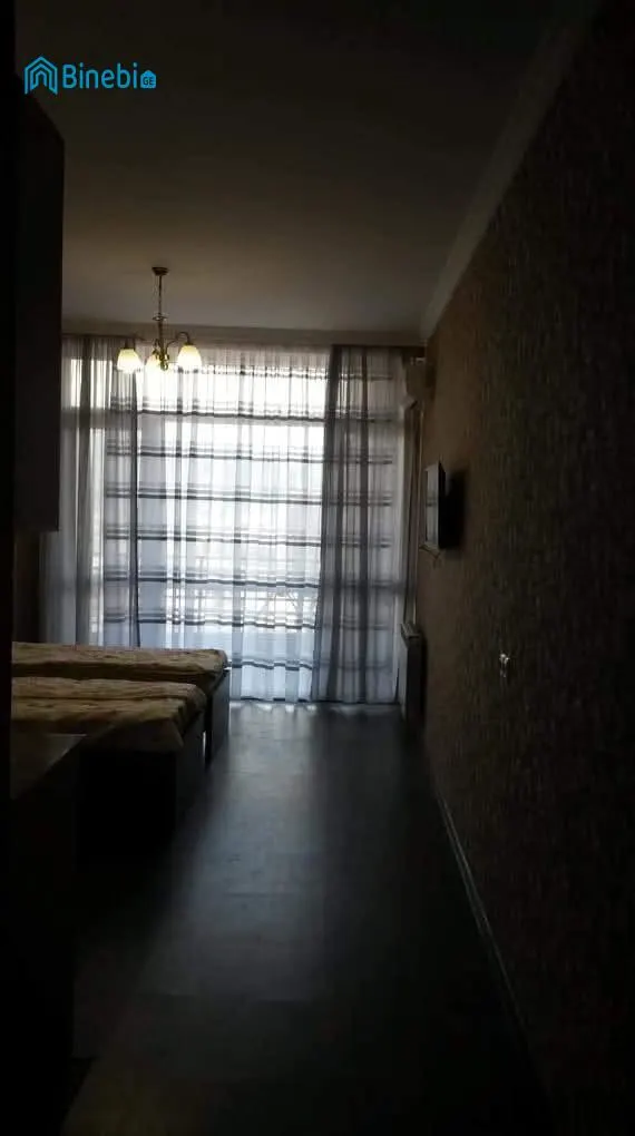 ქირავდება დღიურად 1 ოთახიანი ბინა