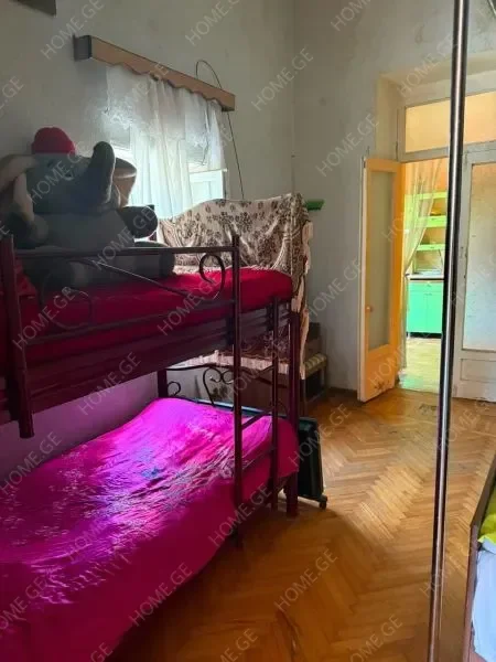 ქირავდება ბინა, 3 ოთახიანი, ძველი აშენებული, ქუთაისი, ბჟოლები